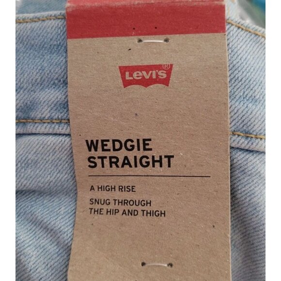 Levi's® Women's High-Rise Wedgie Straight Cropped Jeans - Size 32: Midweight Den - Picture 2 of 5